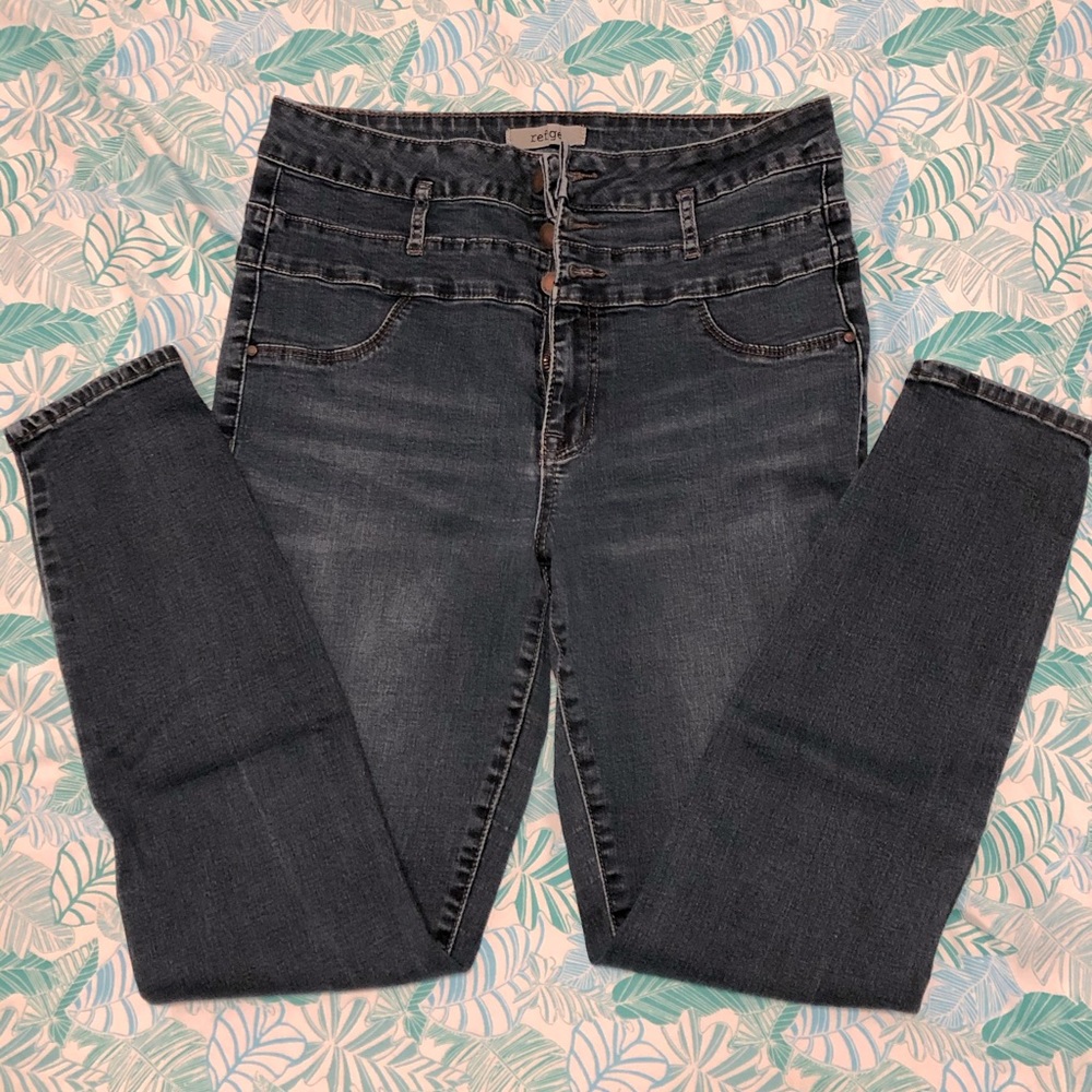 Refuge High Waisted Jeans